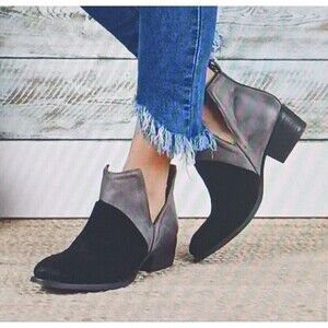 Journee Dempsy Ankle Boot Blk Suede Gray Leather Shapeable V Cut Sz 8